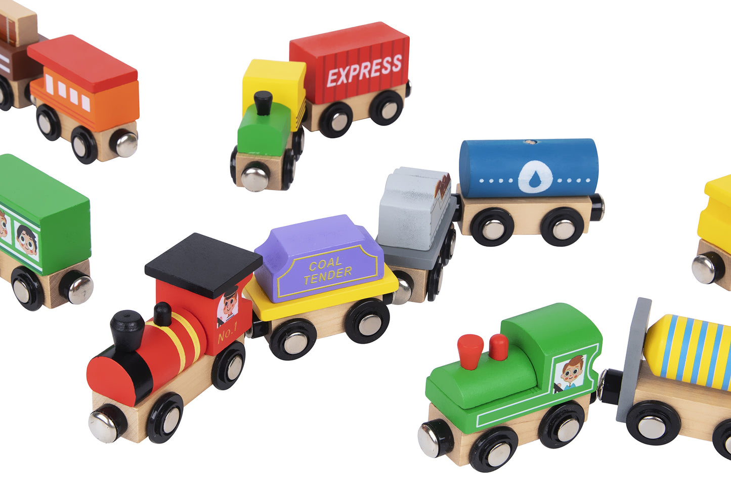 WOODEN TRAIN & CARRIAGE SET